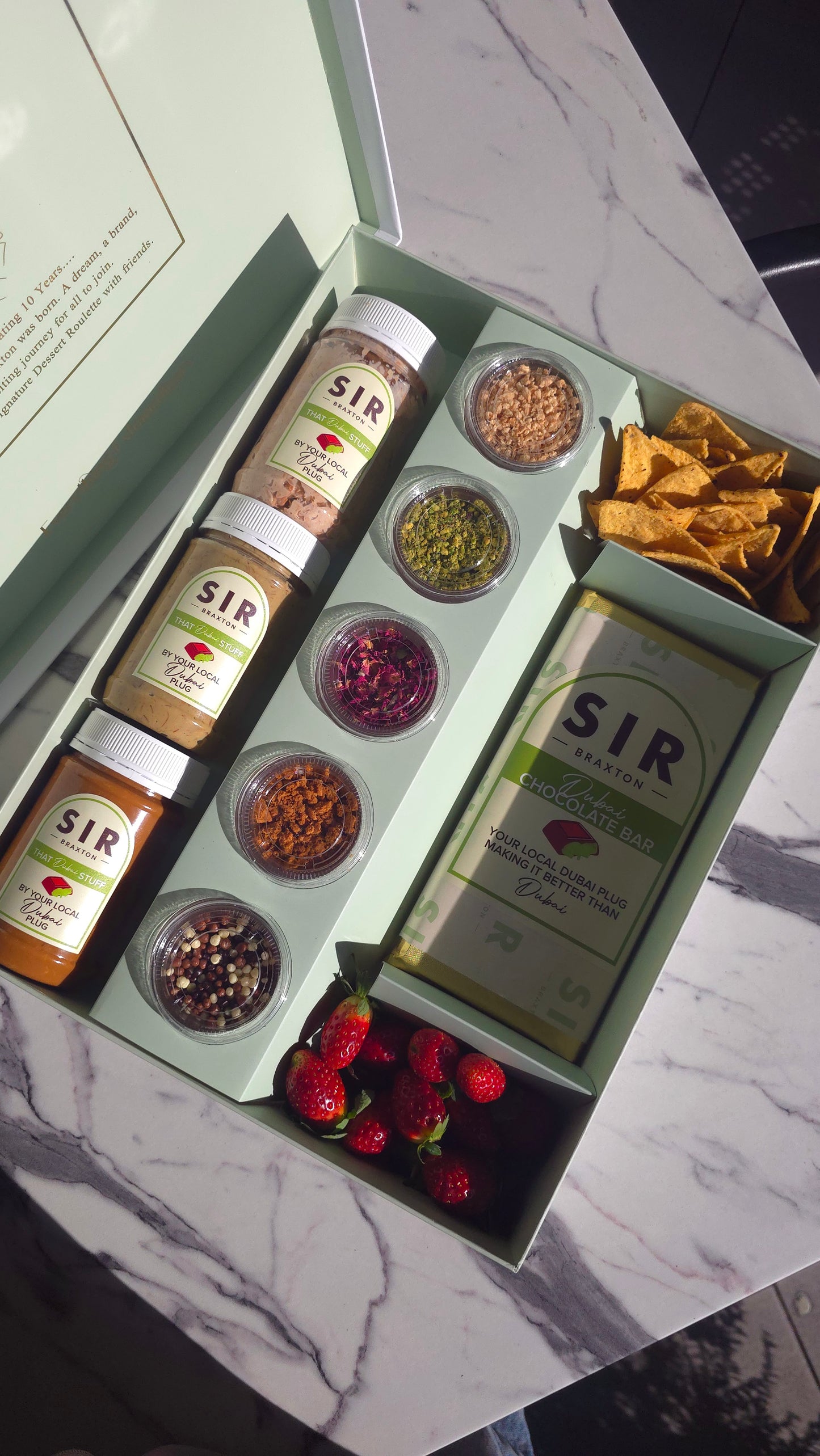 VIRAL DUBAI GIFT BOX