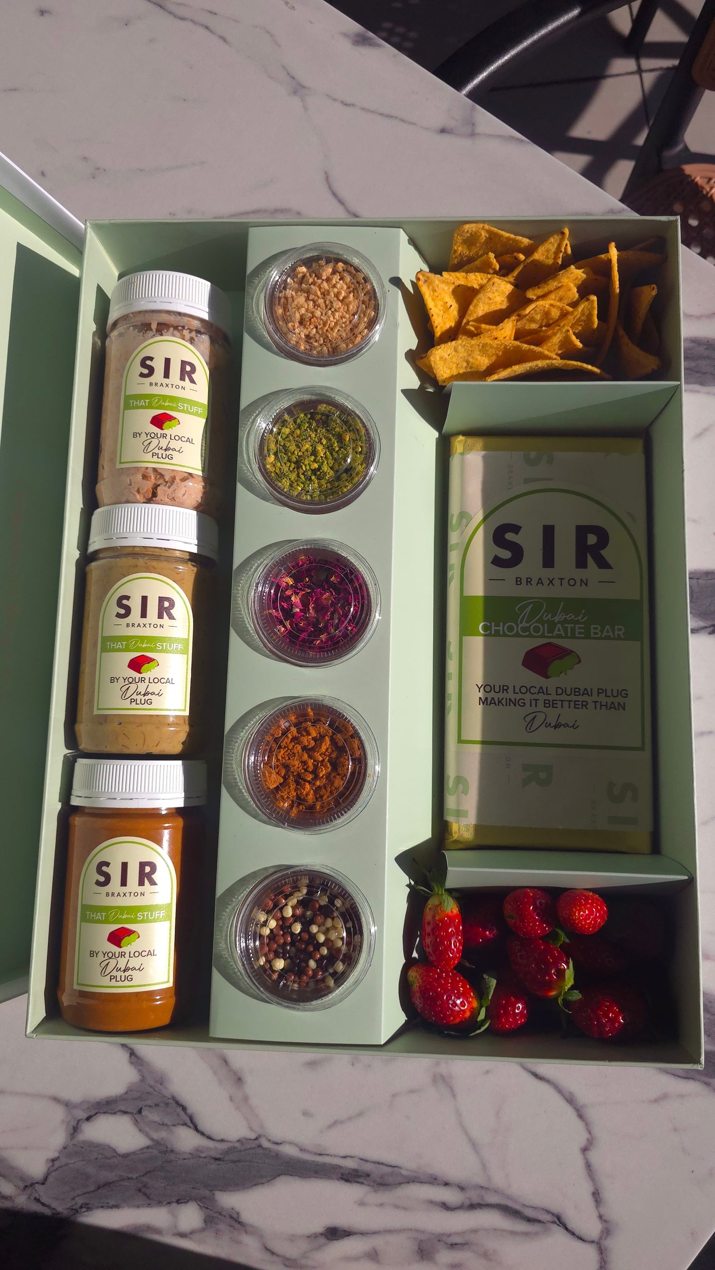 VIRAL DUBAI GIFT BOX
